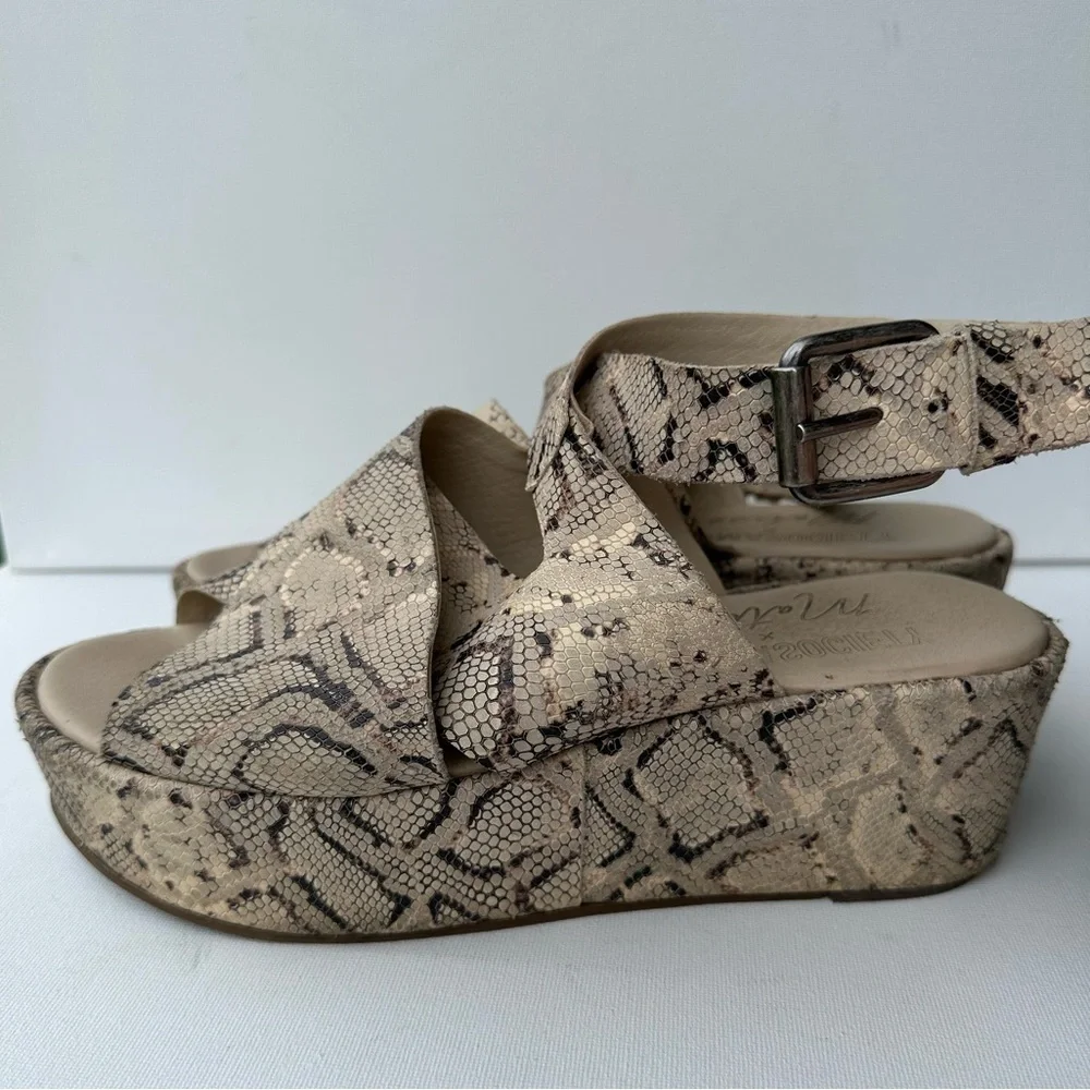 Matisse x SOCIETY AMUSE Women's Runaway Natural Snake size 7M